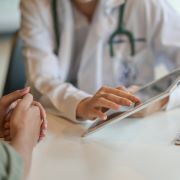 How Peer Support Complements Clinical Practices